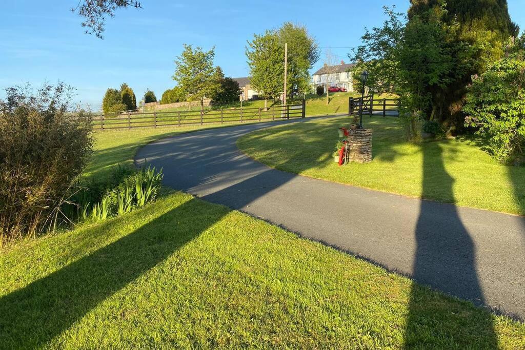 Lake District Romantic Get Away In 1 Acre Gardens Off M6 Penrith Exterior photo