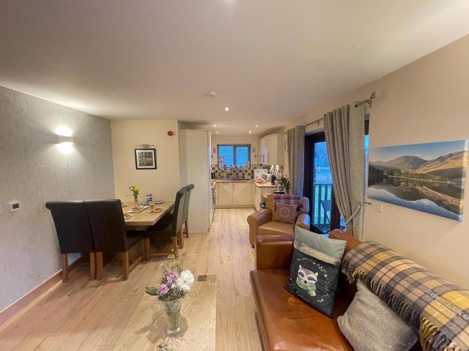 Lake District Romantic Get Away In 1 Acre Gardens Off M6 Penrith Exterior photo